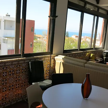 Arnoso Sea View *